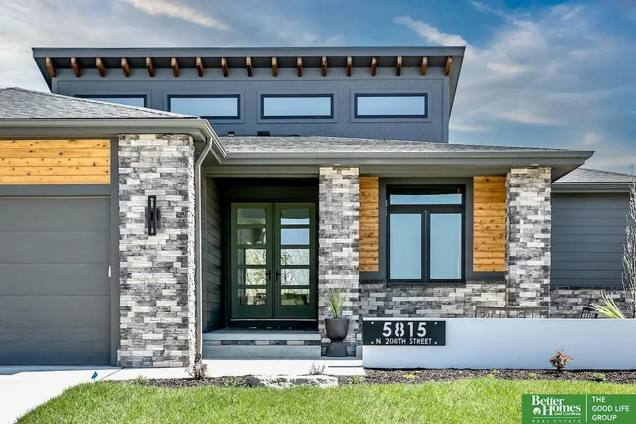 5815 N 208th Street, Elkhorn, NE 68022 - #2