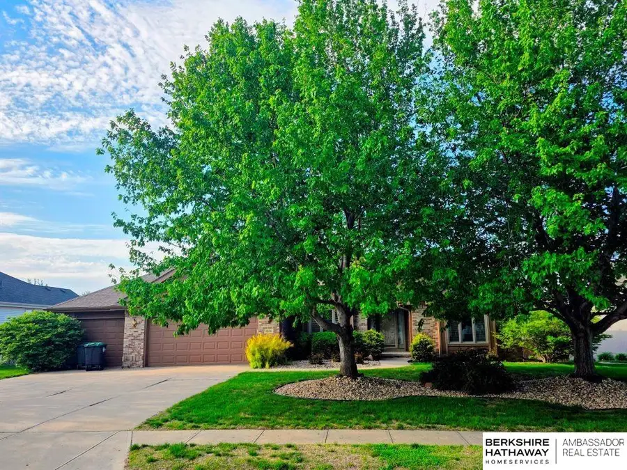 20724 Sequoia Street, Omaha, NE 68022 - #2