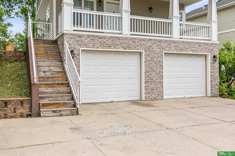 951 N 28th Avenue, Omaha, NE 68131 - #3