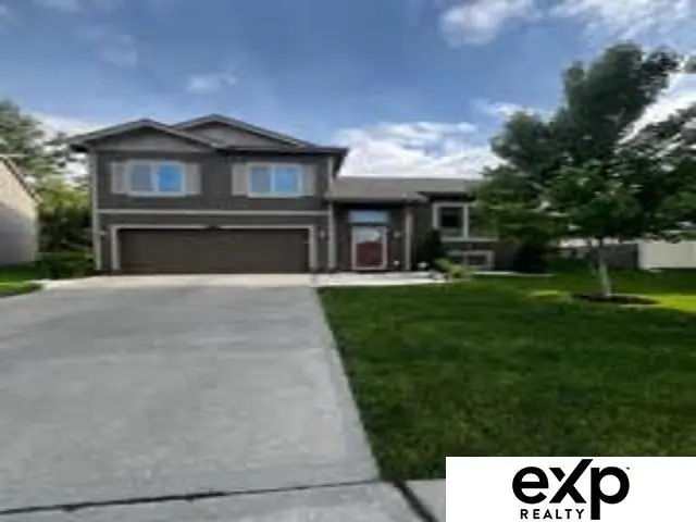 9215 Summit Drive, Omaha, NE 68122 - #1