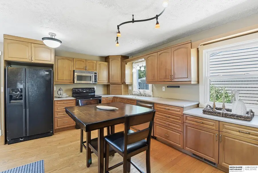 3126 S 39th Street, Omaha, NE 68105 - #3