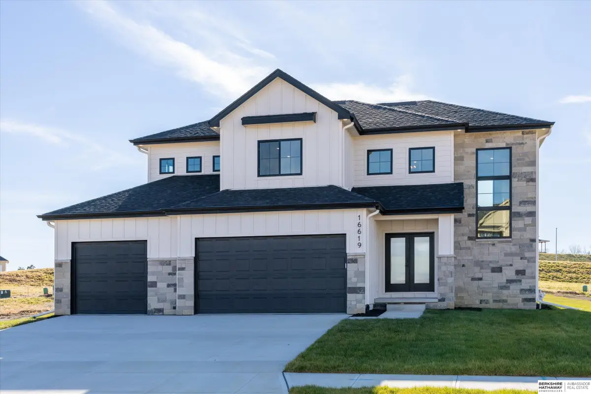 16619 Abigail Street, Bennington, NE 68007 - #1