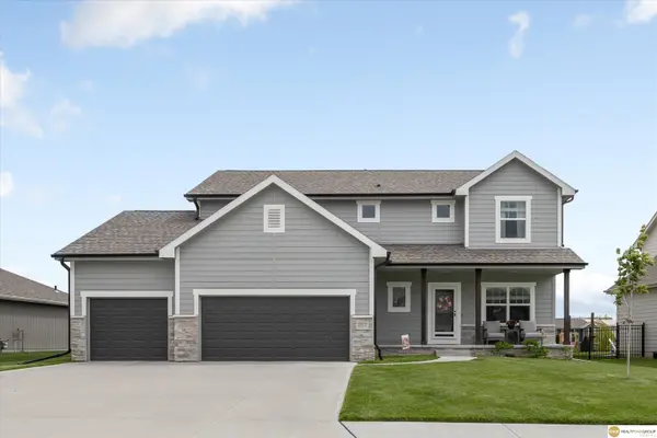 5213 Helwig Avenue, Papillion, NE 68046