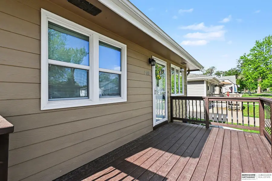 2907 I Avenue, Council Bluffs, IA 51501 - #3