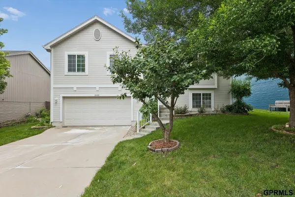 16440 Fowler Avenue, Omaha, NE 68116