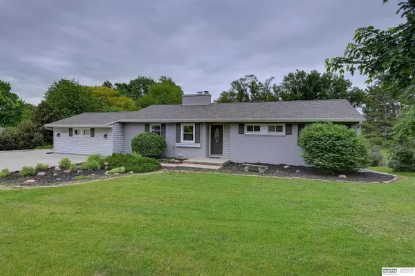 713 S 84th Street, Omaha, NE 68114