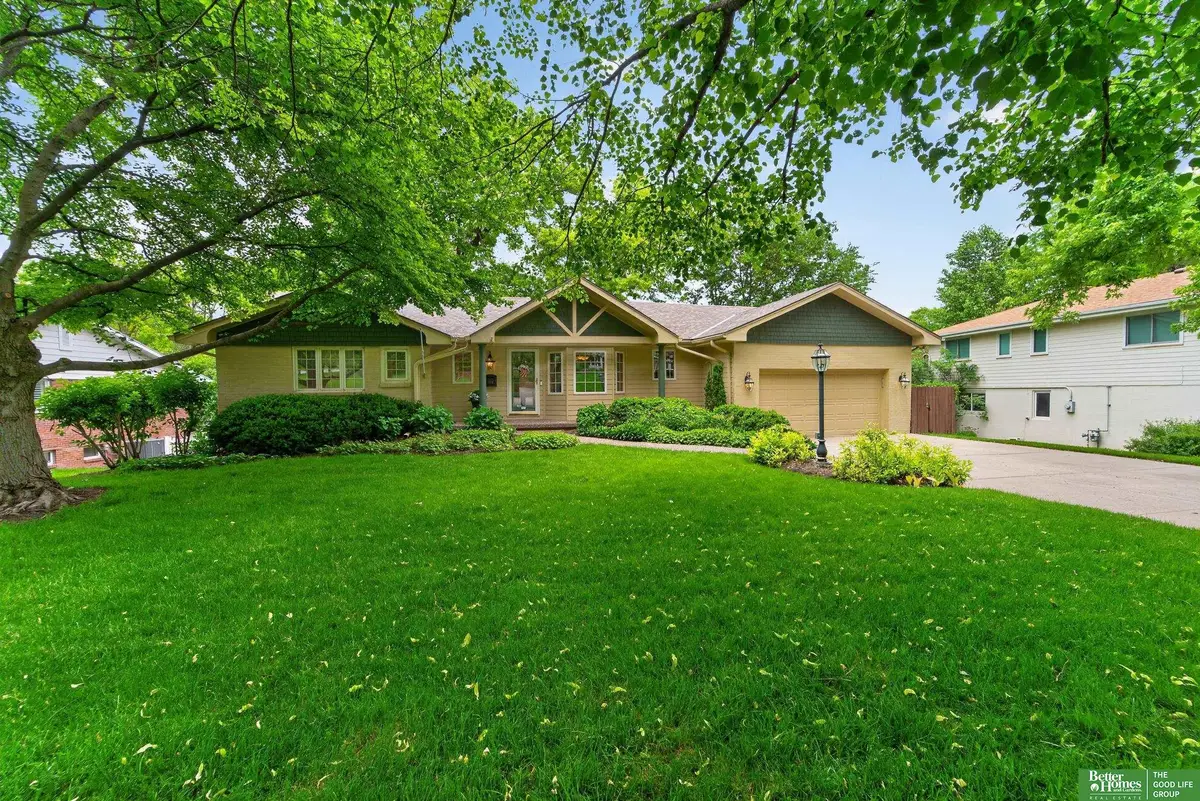 706 J E George Boulevard, Omaha, NE 68132 - #1