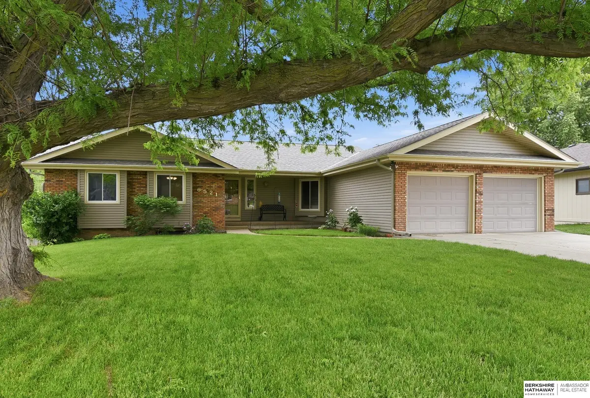 6521 S 92nd Street, Omaha, NE 68127 - #1