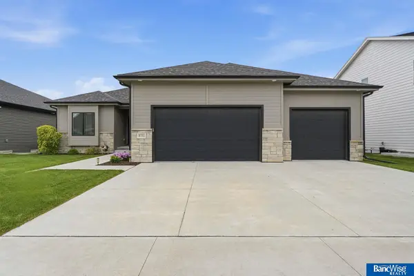 8731 S 82 Street, Lincoln, NE 68516