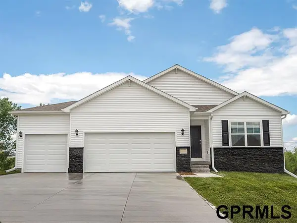 7816 N 170 Street, Bennington, NE 68007