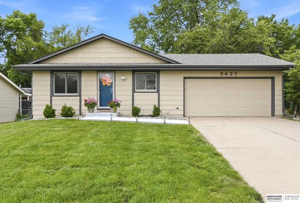 5427 High Street, Lincoln, NE 68506 - #1