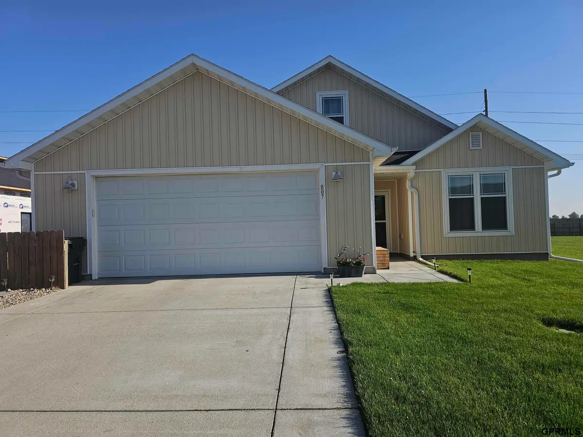 807 W Grandview Street, Sutton, NE 68979 - #1