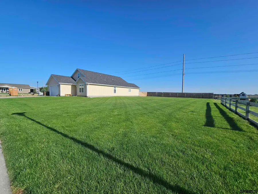 807 W Grandview Street, Sutton, NE 68979 - #2