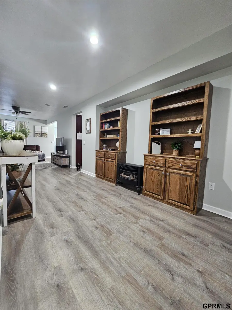 807 W Grandview Street, Sutton, NE 68979 - #3