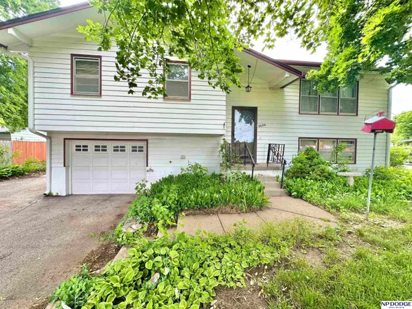 4608 N 90 Street, Omaha, NE 68136