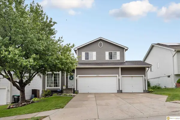 15072 Meredith Avenue, Omaha, NE 68116