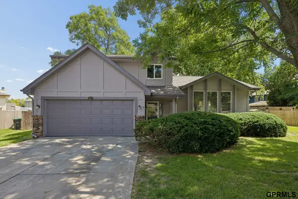 10754 Suffolk Circle, Omaha, NE 68127