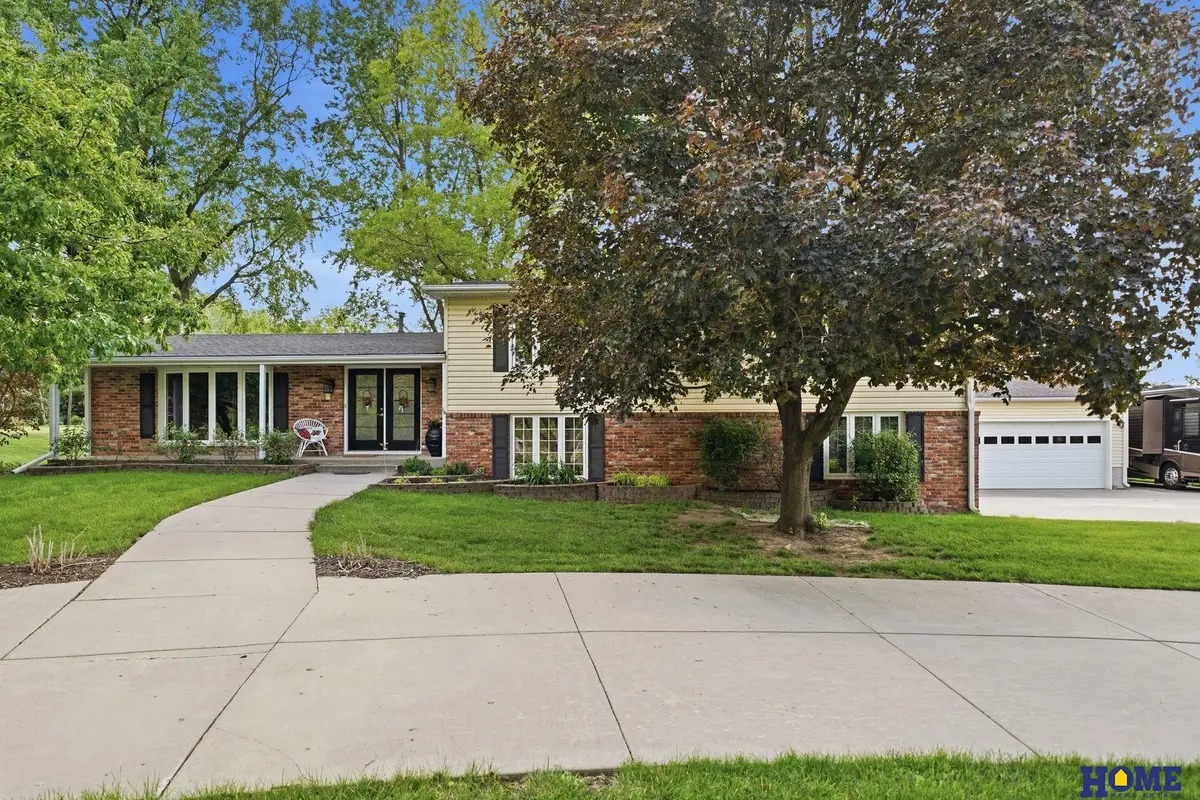 815 Anthony Lane, Lincoln, NE 68520 - #1