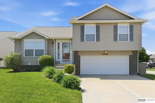 17855 Edna Street, Omaha, NE 68136