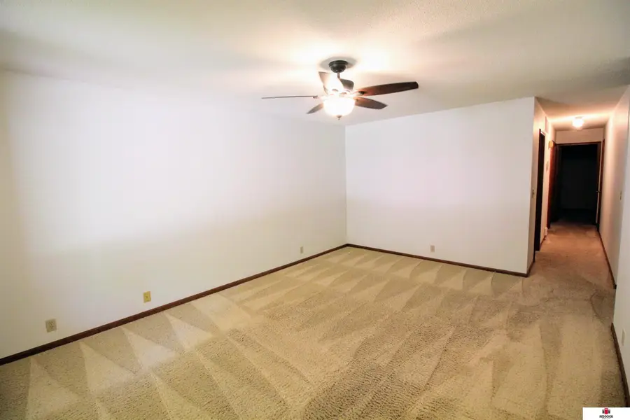 6743 Teton Drive, Lincoln, NE 68510 - #2