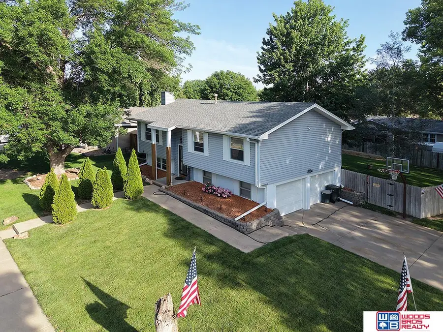 2100 W Sumner Street, Lincoln, NE 68522 - #2
