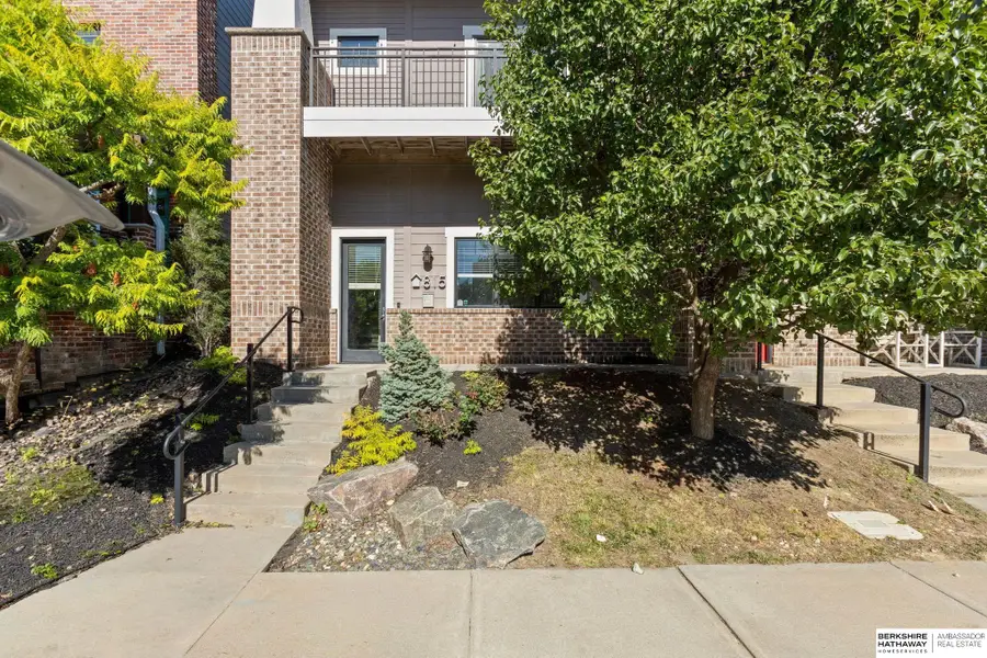 815 S 31st Street, Omaha, NE 68105 - #3