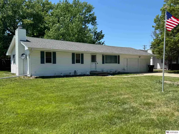 105 N Juniper Drive, Dewitt, NE 68341