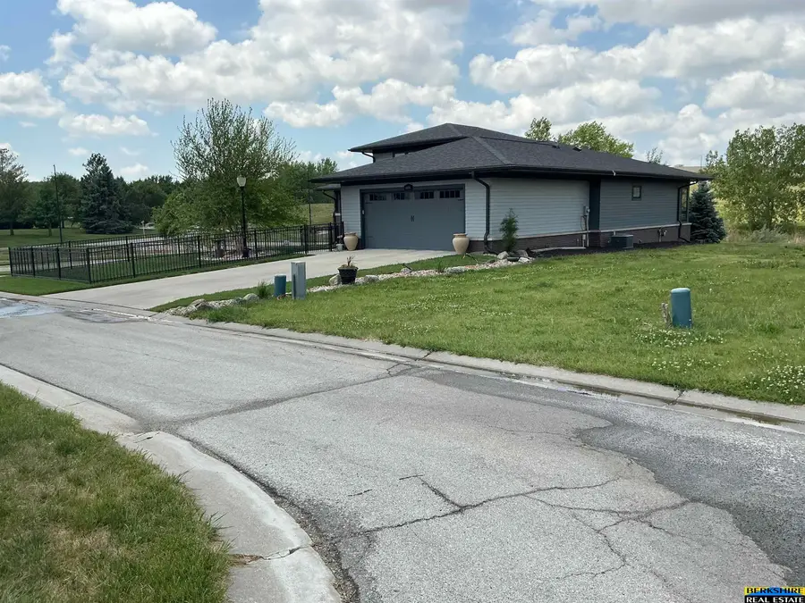 6600 Tallgrass Parkway, Lincoln, NE 68521 - #3