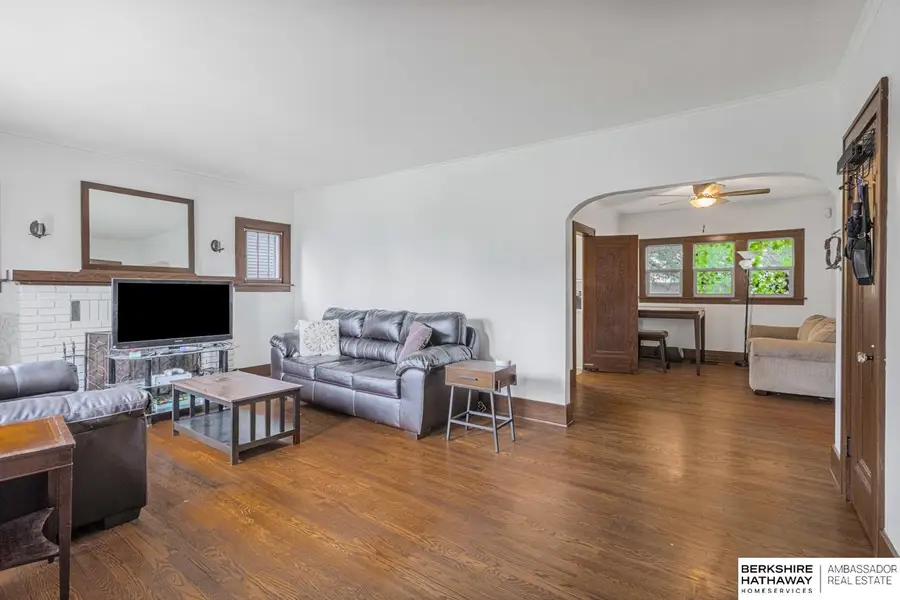4832 Erskine Street, Omaha, NE 68104 - #2
