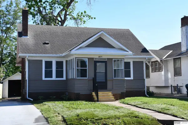 2875 Whitmore Street, Omaha, NE 68112