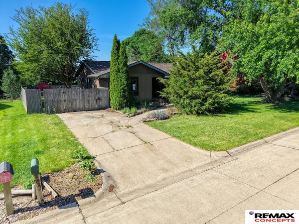 1516 Kennedy Drive, York, NE 68467