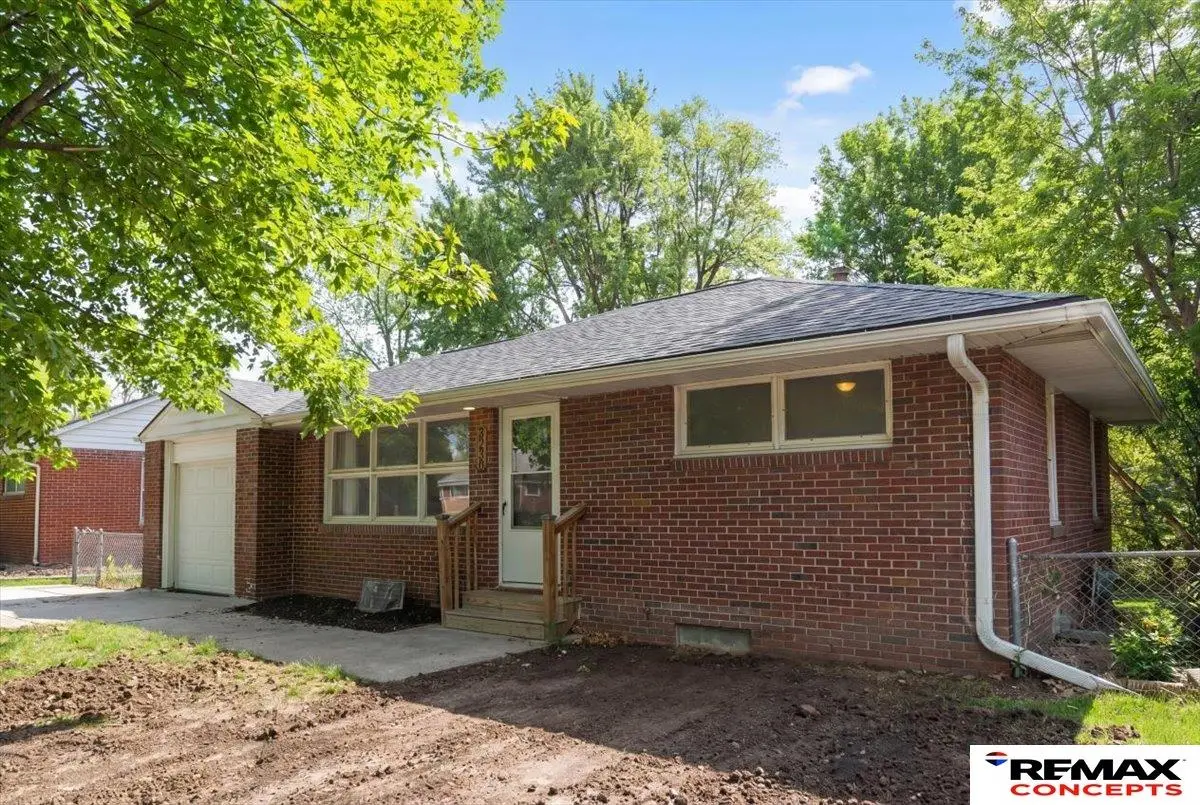 3230 N 66th Street, Lincoln, NE 68507 - #1
