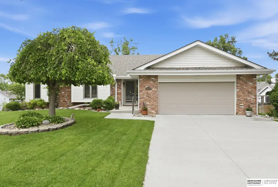 10410 Jefferson Circle, Omaha, NE 68127 - #2