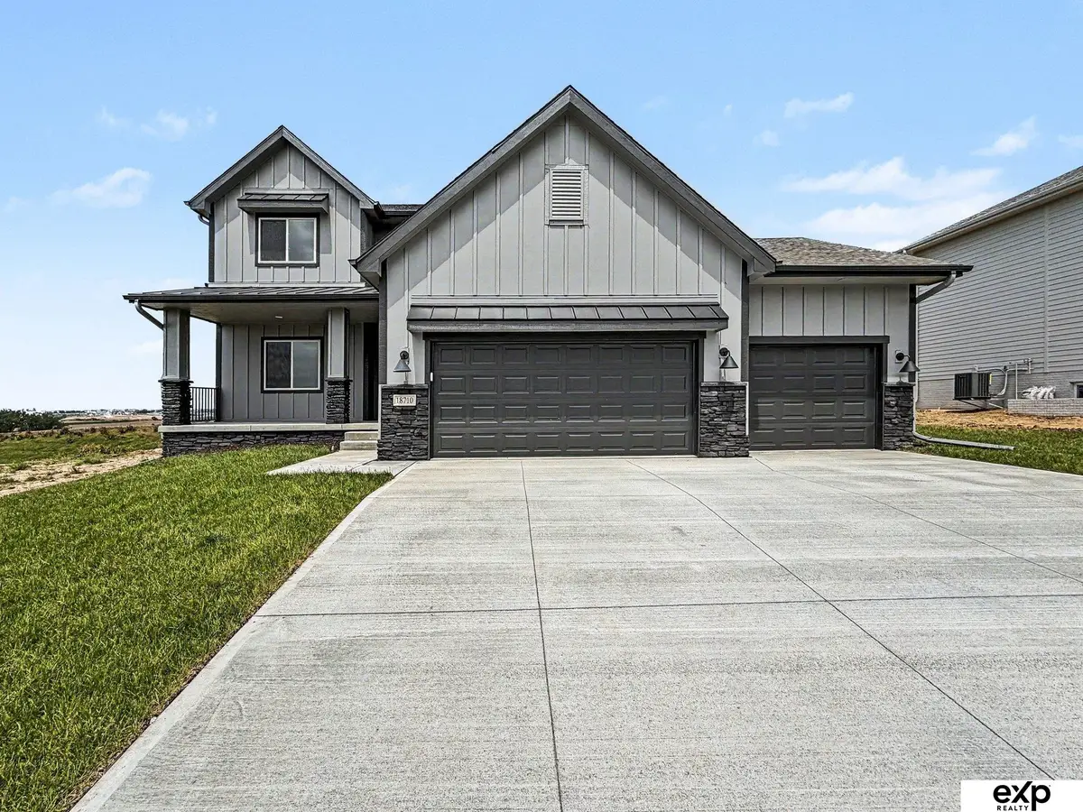 18710 Pinehurst Avenue, Omaha, NE 68136 - #1
