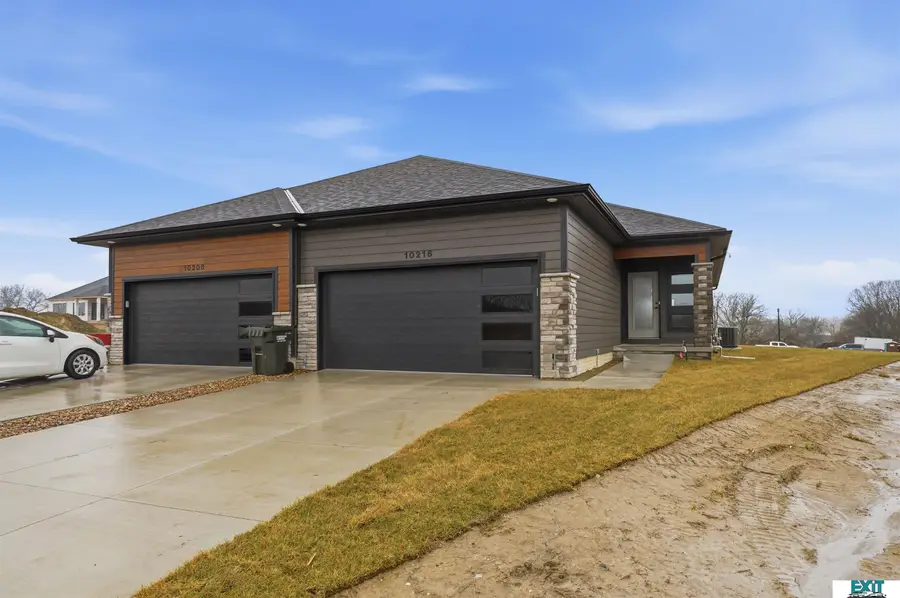 10200 Hascall Circle, Lincoln, NE 68520 - #2