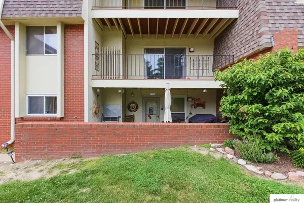 12035 Pierce Plaza #121, Omaha, NE 68144