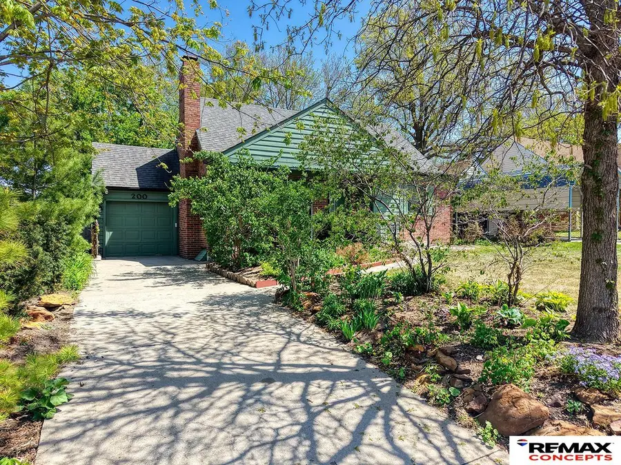 200 S Cotner Boulevard, Lincoln, NE 68510 - #2