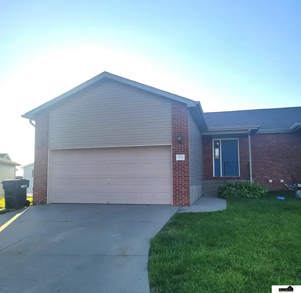 7251 Dorchester Court, Lincoln, NE 68521