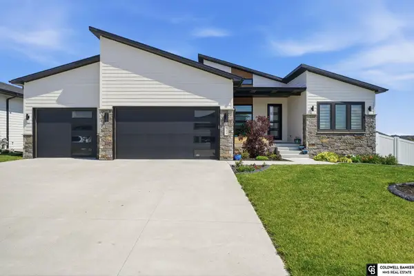 7434 Anselm Lane, Lincoln, NE 68156