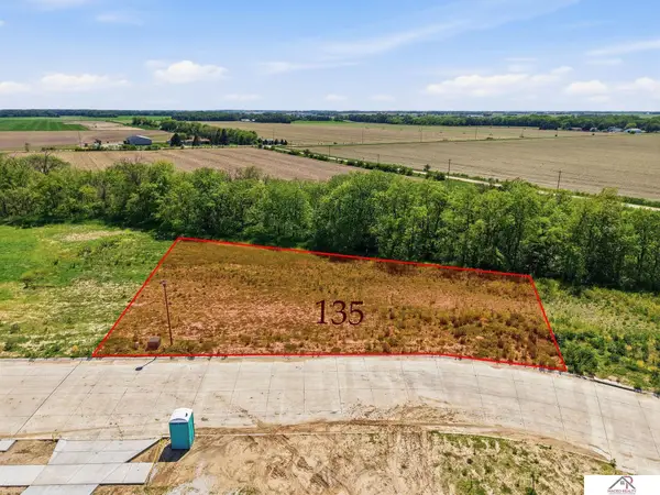 135 Sunset Ridge Court, Crete, NE 68333