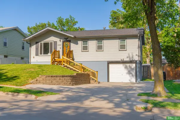 5323 N 62nd Street, Omaha, NE 68104