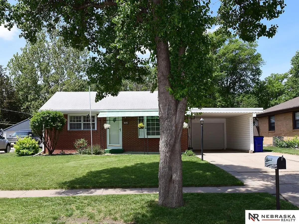 4201 Dunn Avenue, Lincoln, NE 68502 - #1