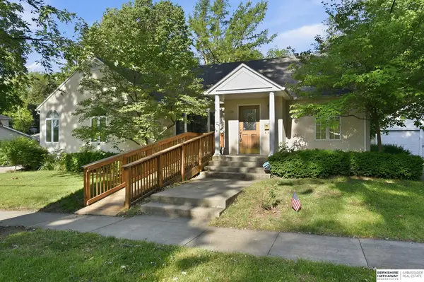 809 Highland Avenue, Red Oak, IA 51566