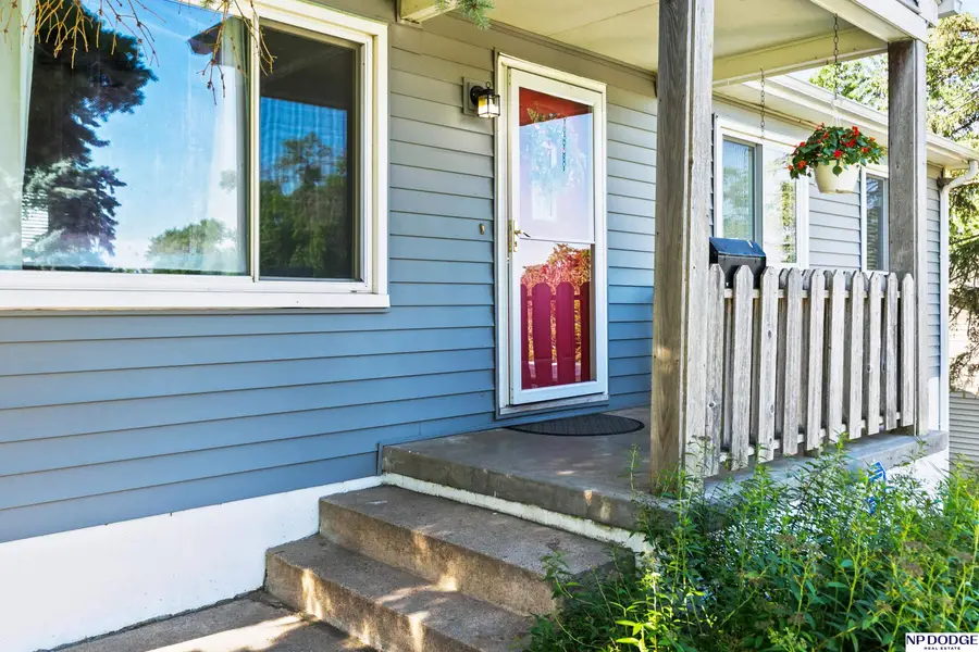 6415 Ogden Street, Omaha, NE 68104 - #2