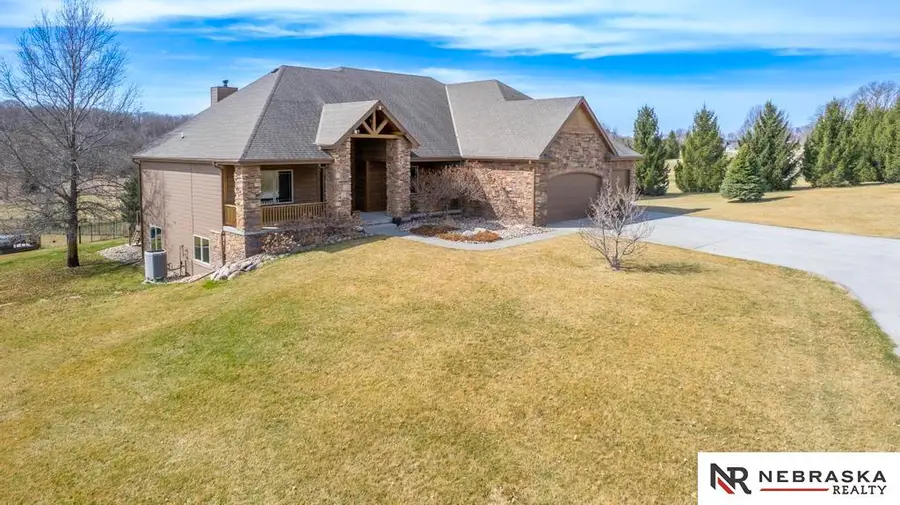 6541 Russell Emmett Court, Papillion, NE 68133 - #2