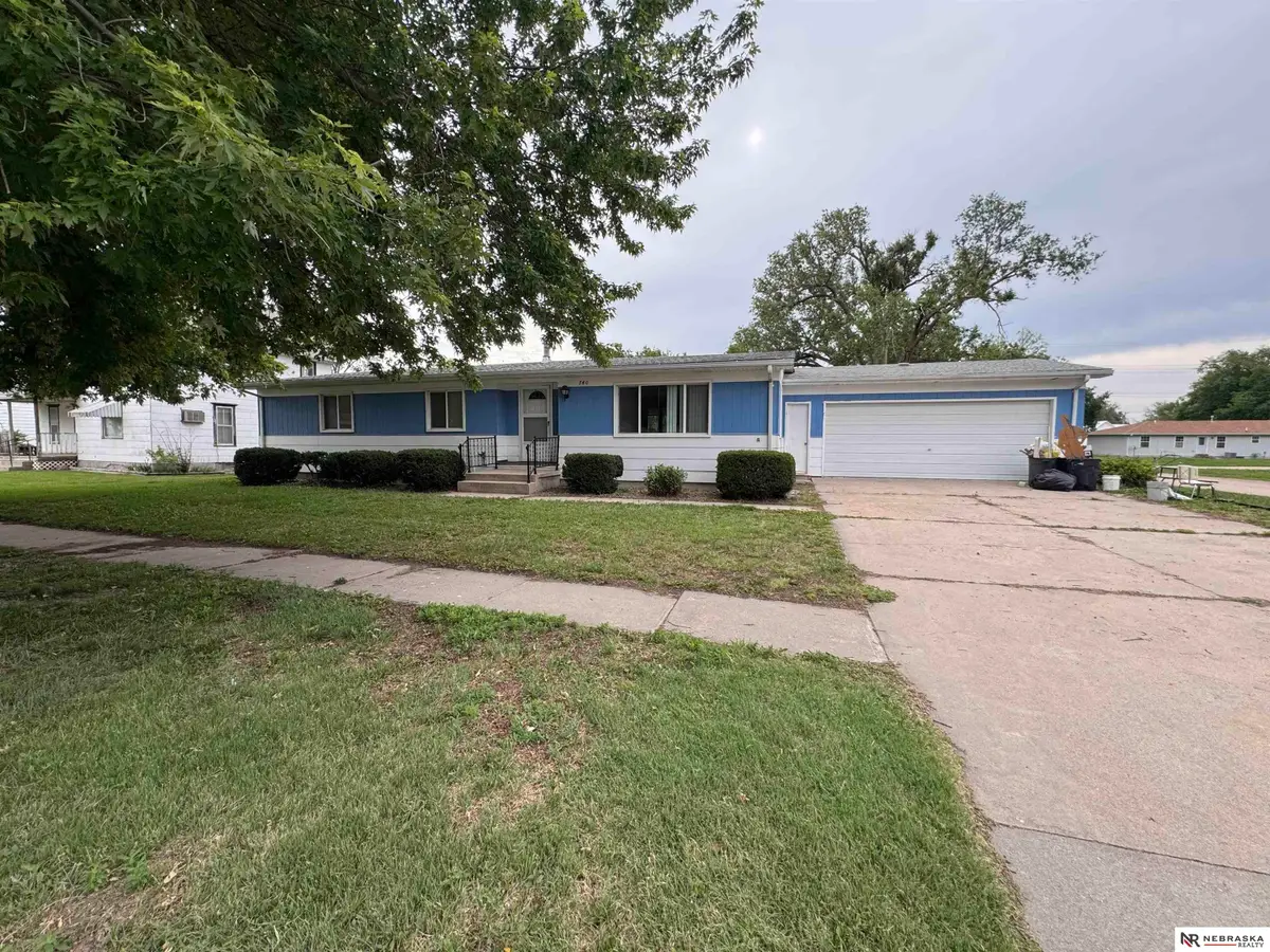 740 6th Avenue, Fairmont, NE 68354 - #1