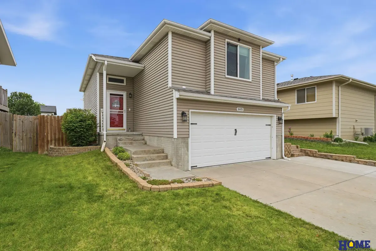 1605 SW Jordan Street, Lincoln, NE 68522 - #1