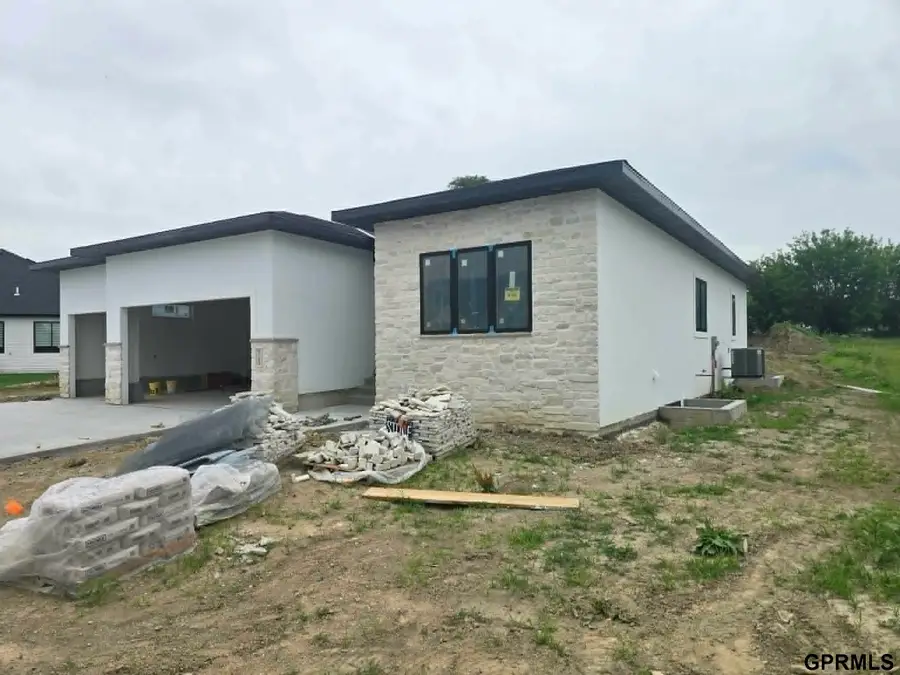 9160 Hillcrest Trail, Lincoln, NE 68510 - #3