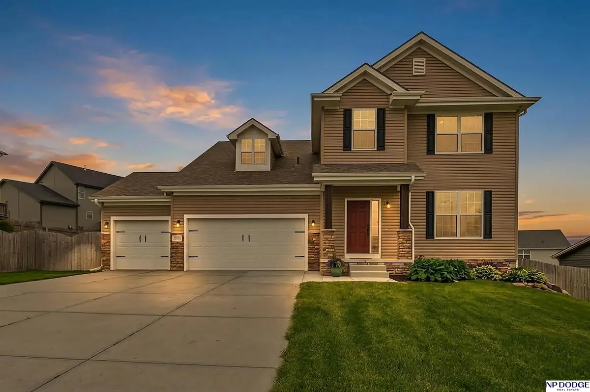 11931 Ashwood Drive, Bennington, NE 68007 - #1