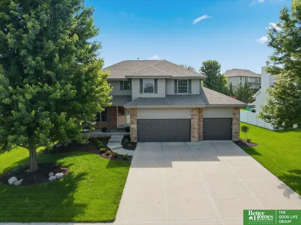 12427 S 79 Avenue, Papillion, NE 68046